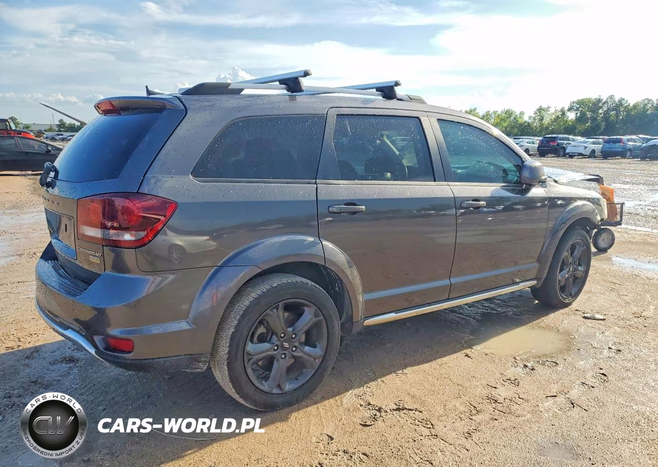 2019 Dodge Journey Crossroad VIN:3C4PDCGG0KT717334 - 3