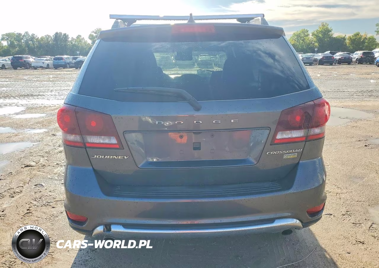 2019 Dodge Journey Crossroad VIN:3C4PDCGG0KT717334 - 6
