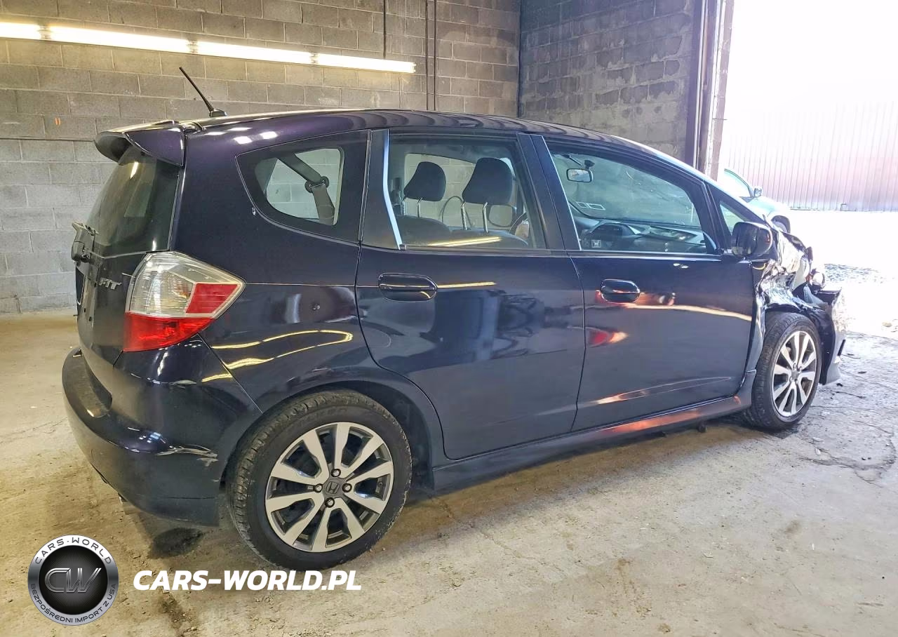 2013 Honda Fit Sw Spt VIN:JHMGE8H59DC014769 - 3