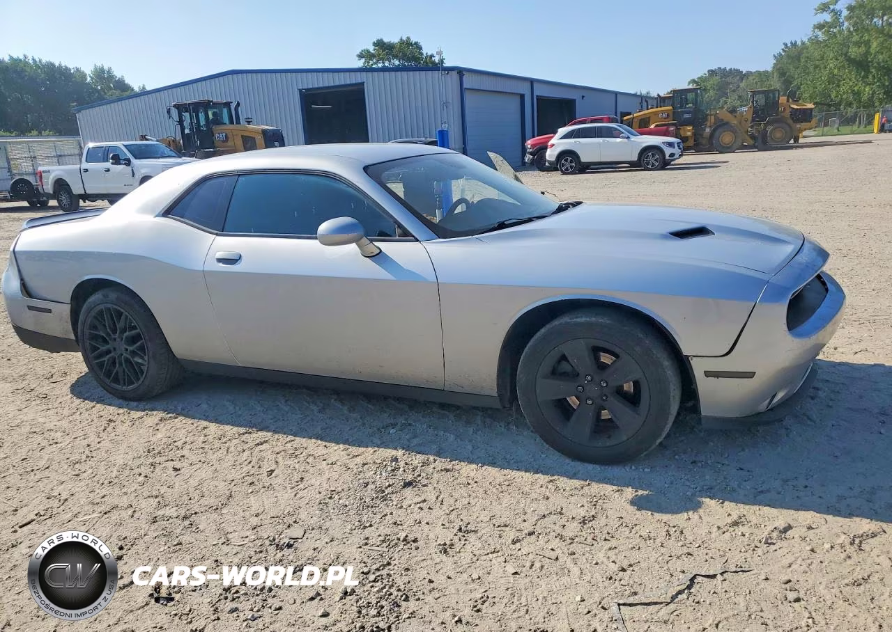 2023 Dodge Challenger Sxt VIN:2C3CDZAG1PH542624 - 4