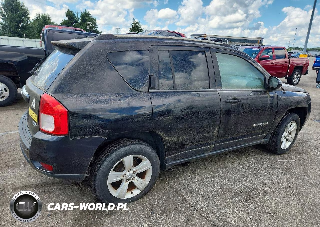 2014 Jeep Compass Latitude VIN:1C4NJDEB7ED809872 - 3