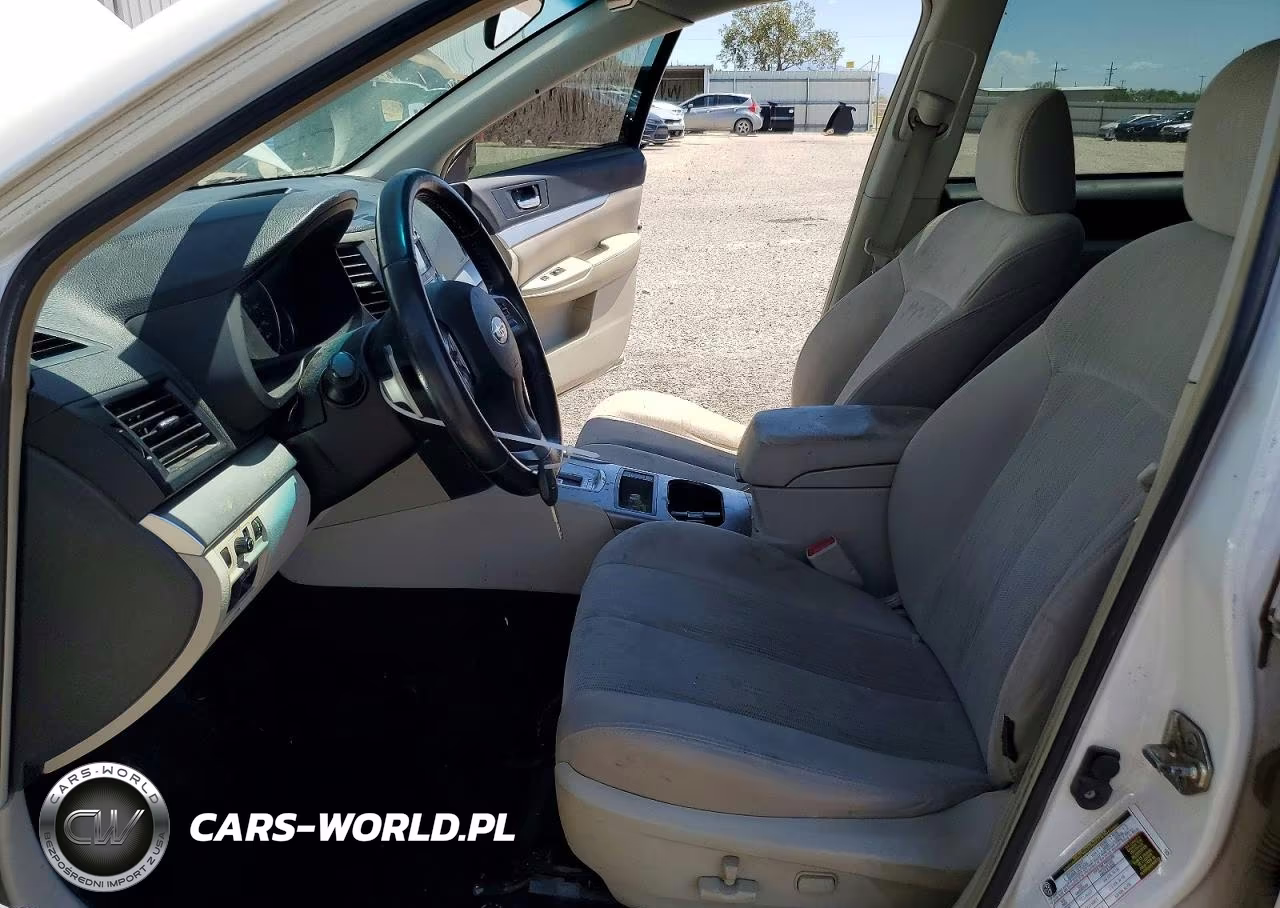 2013 Subaru Outback 2.5I Premium VIN:4S4BRCBC5D3267268 - 7