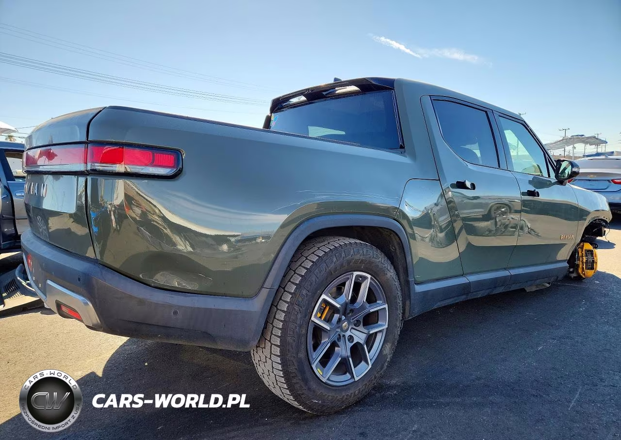 2022 Rivian R1T Launch Edition VIN:7FCTGAAL5NN001186 - 3