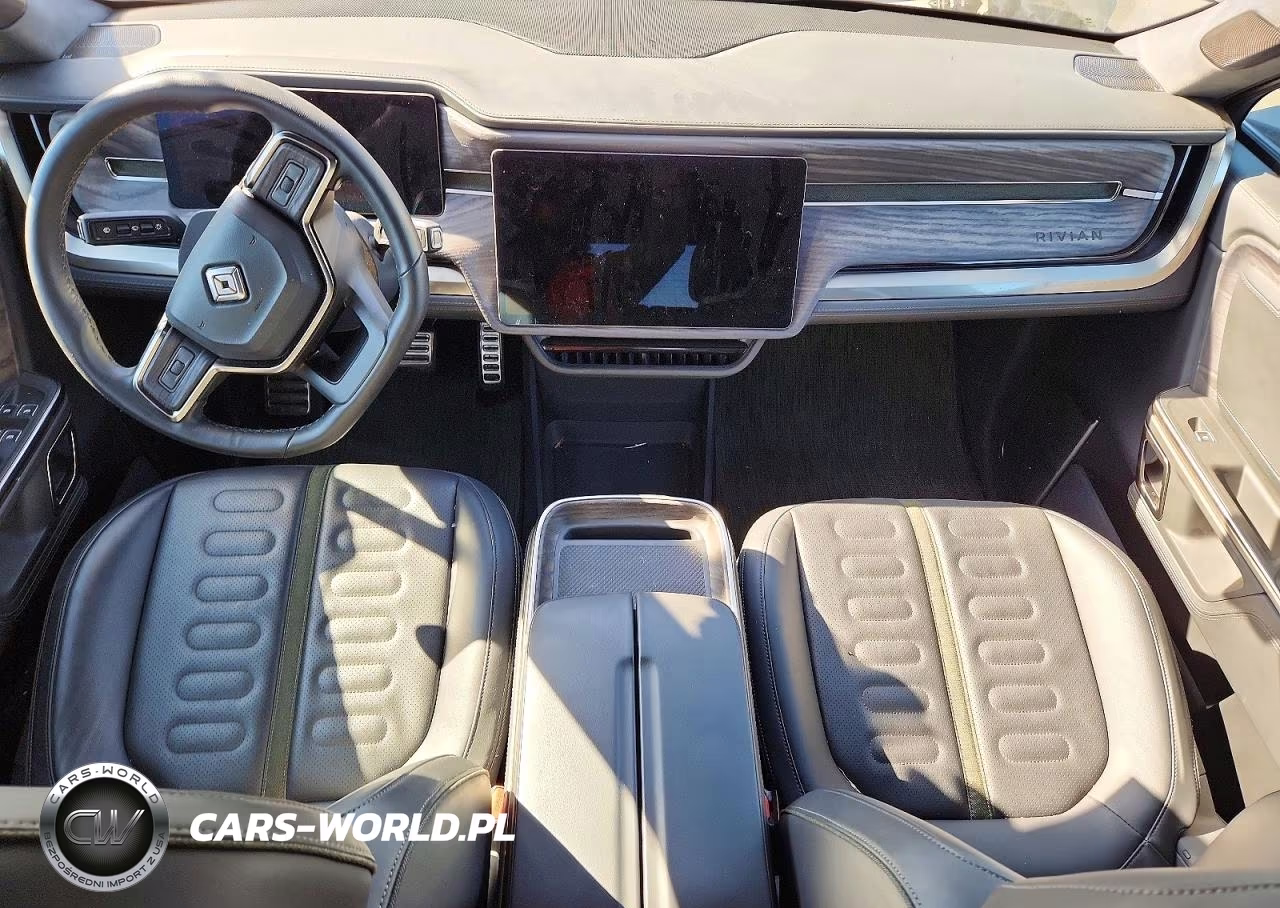 2022 Rivian R1T Launch Edition VIN:7FCTGAAL5NN001186 - 8