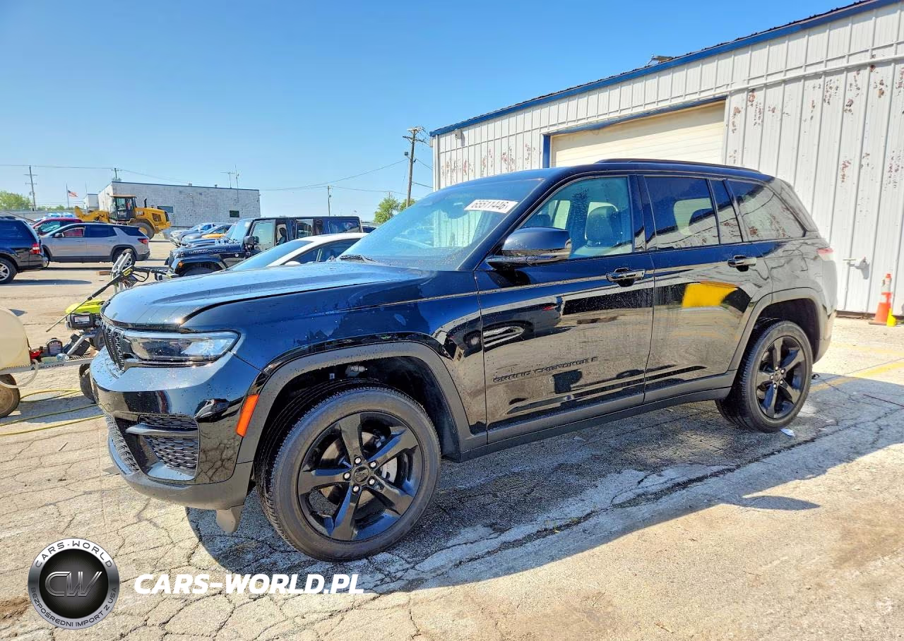 2024 Jeep Grand Cherokee Laredo