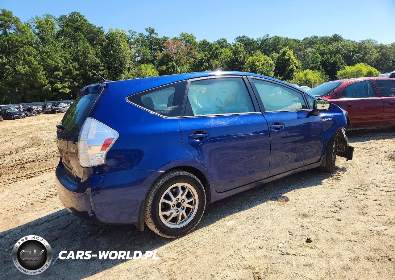 2014 Toyota Prius V Three VIN:JTDZN3EU2EJ003537 - 3