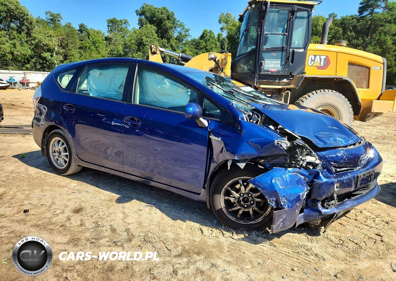 2014 Toyota Prius V Three VIN:JTDZN3EU2EJ003537 - 4