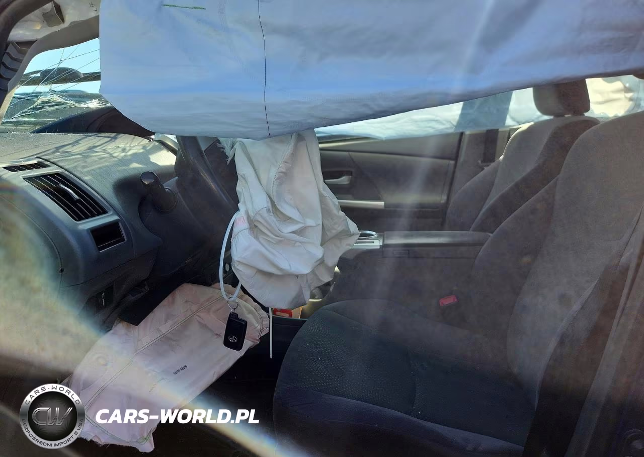 2014 Toyota Prius V Three VIN:JTDZN3EU2EJ003537 - 7
