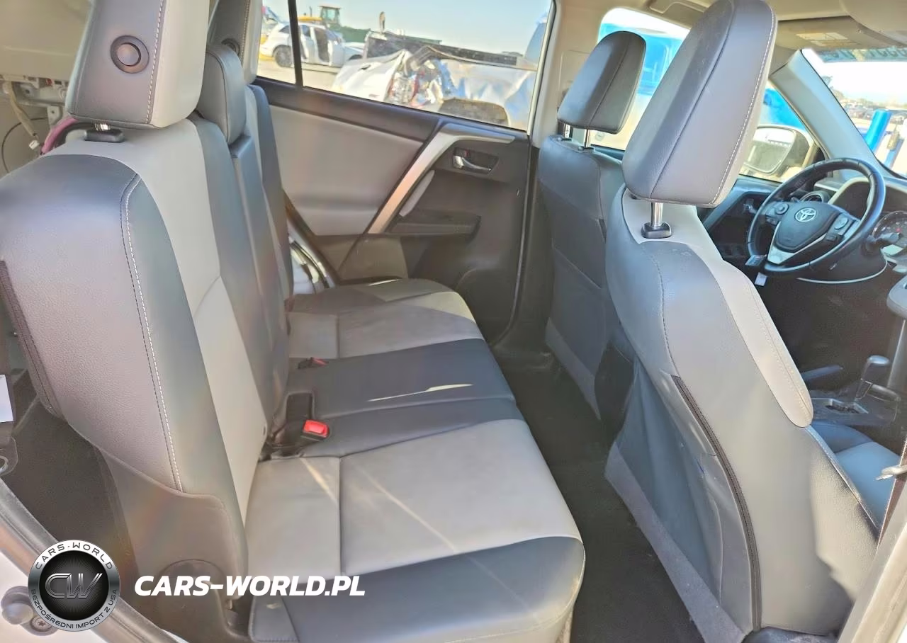 2015 Toyota Rav4 Limited VIN:JTMDFREV1FD153061 - 11