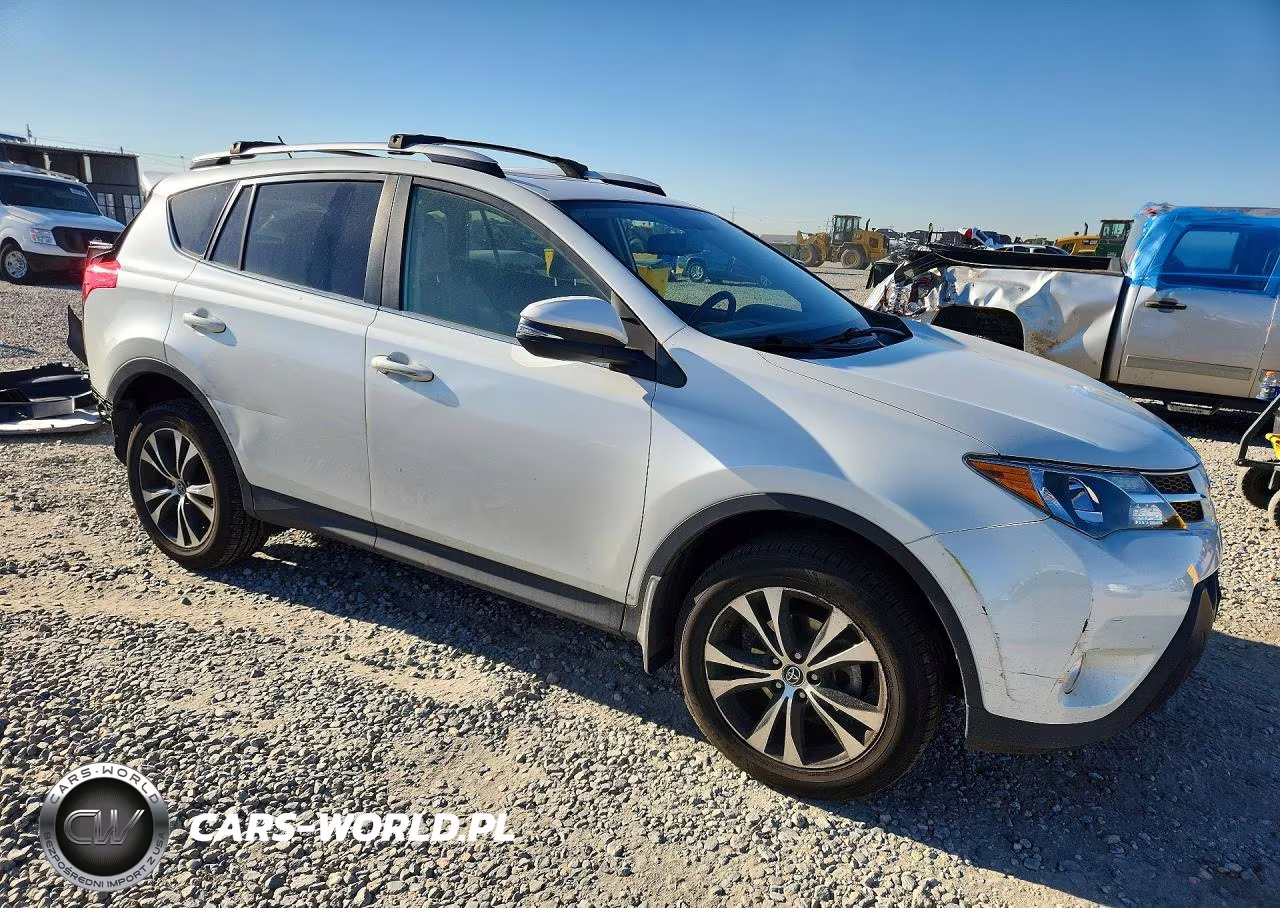 2015 Toyota Rav4 Limited VIN:JTMDFREV1FD153061 - 4