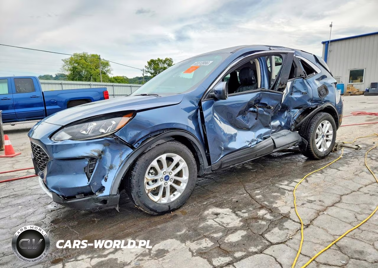 2020 Ford Escape Se