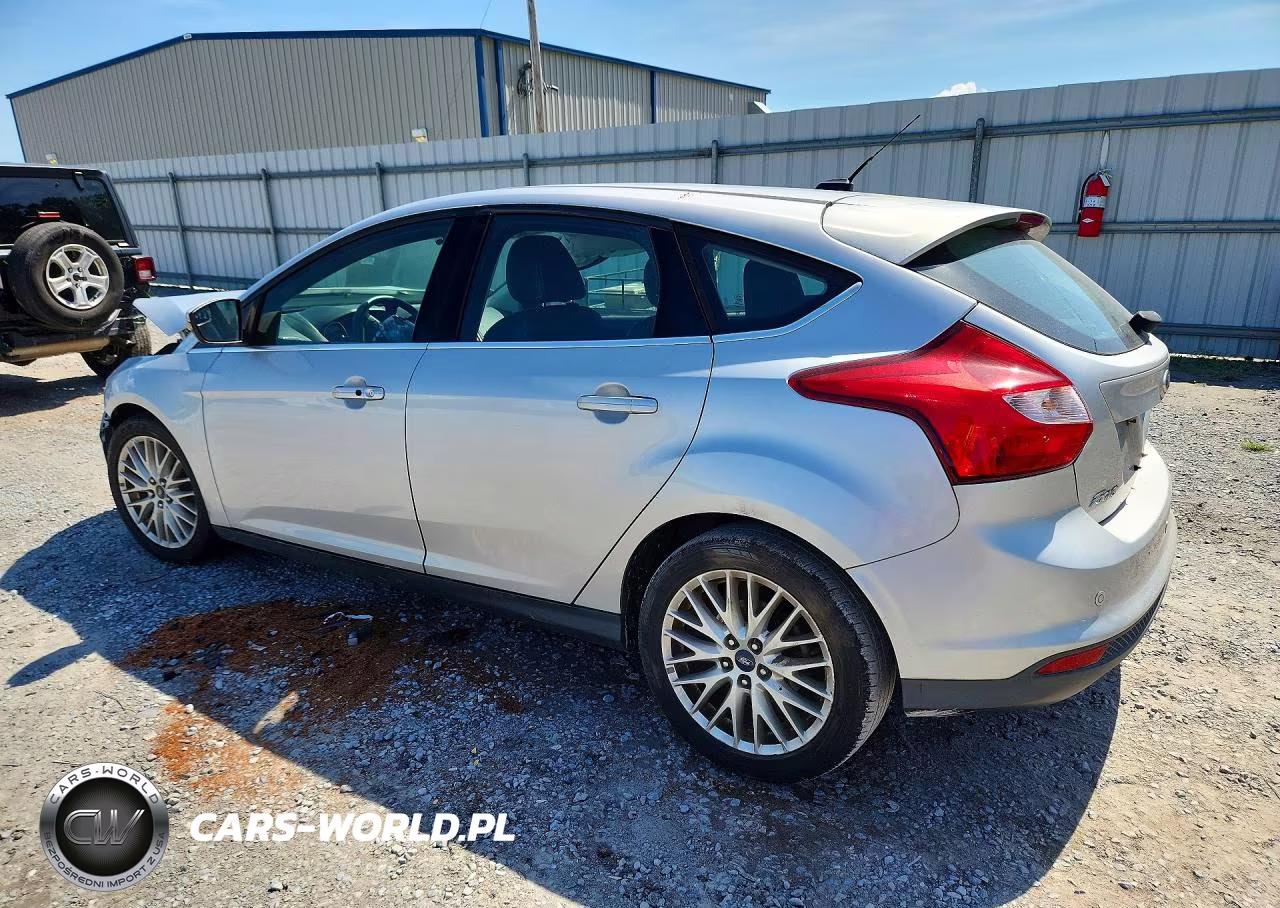 2014 Ford Focus Titanium VIN:1FADP3N24EL409932 - 2