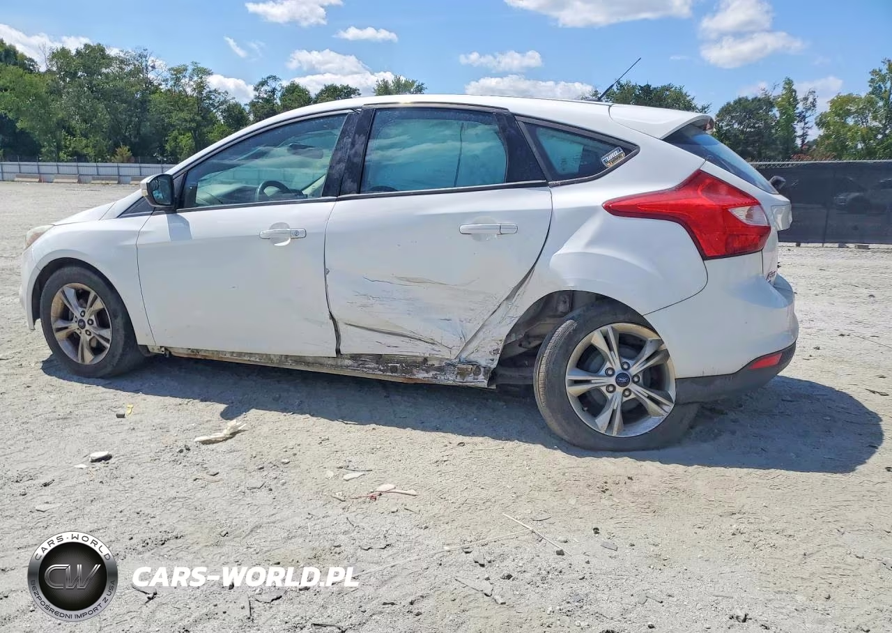 2014 Ford Focus VIN:1FADP3K24EL152923 - 2