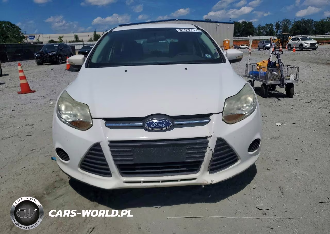 2014 Ford Focus VIN:1FADP3K24EL152923 - 5
