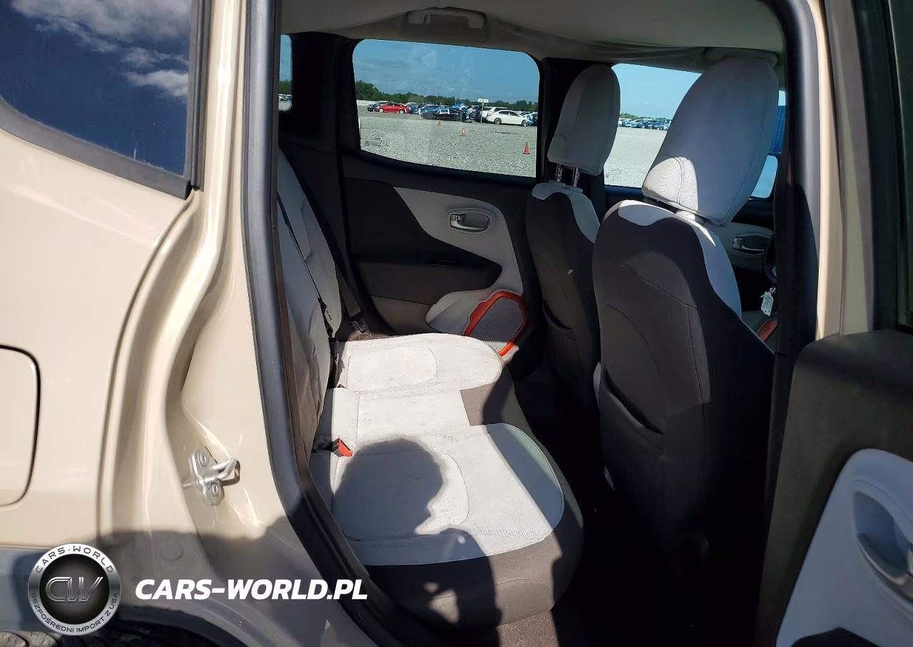 2015 Jeep Renegade Latitude VIN:ZACCJBBT0FPB55332 - 10