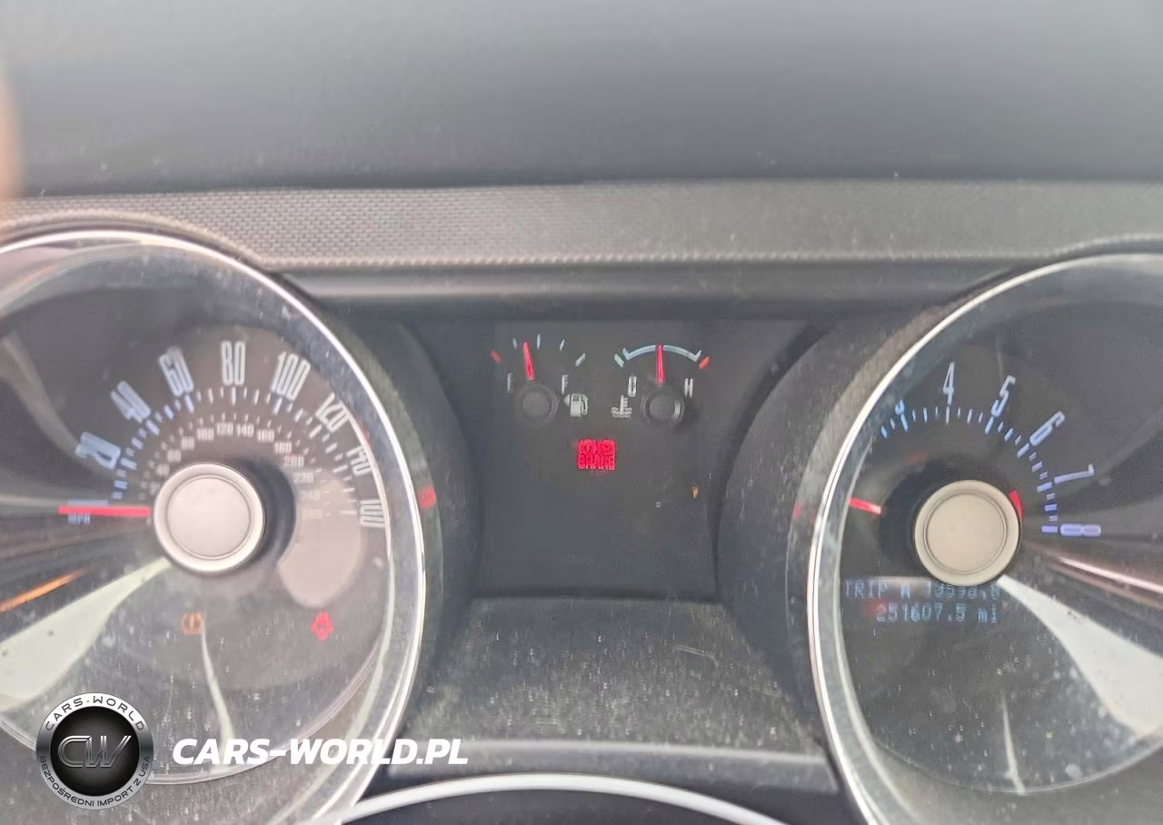 2011 Ford Mustang Base VIN:1ZVBP8AM9B5130592 - 9
