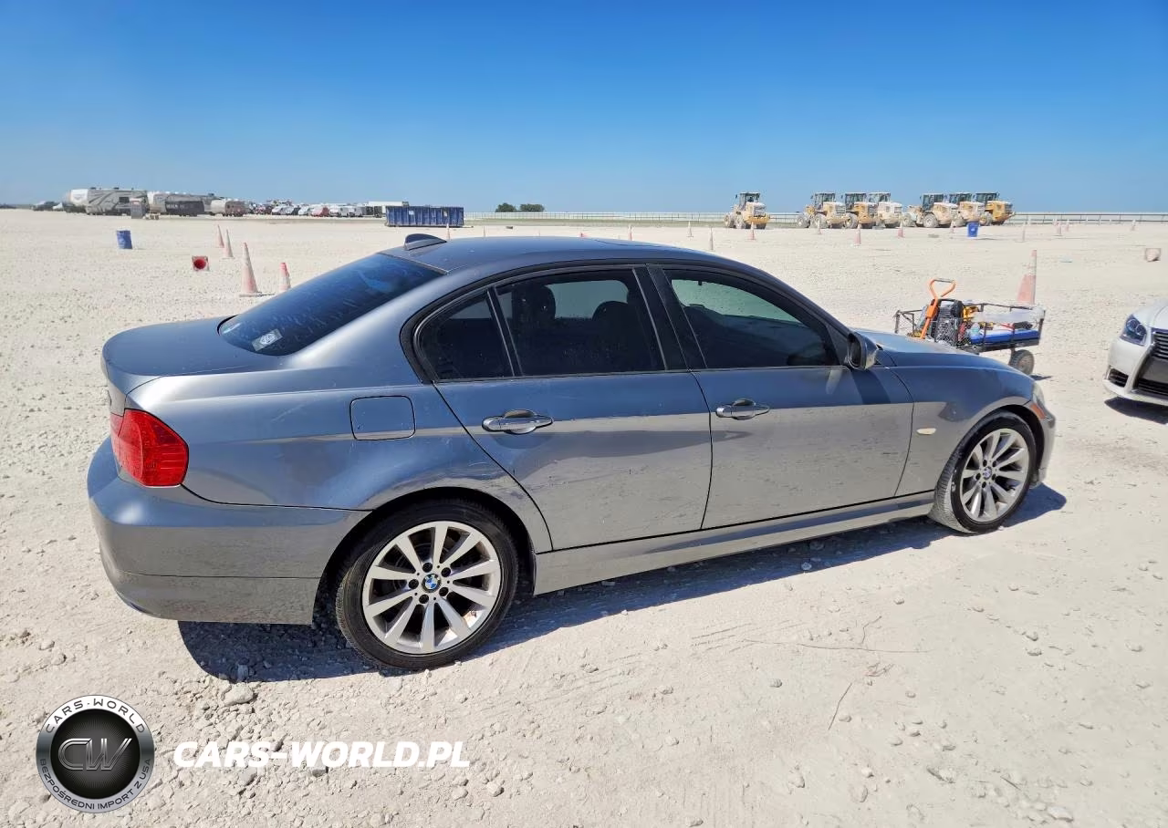 2011 BMW 328 I VIN:WBAPH7G54BNN03275 - 3