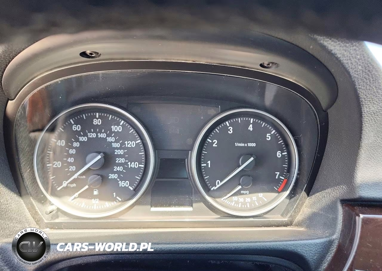 2011 BMW 328 I VIN:WBAPH7G54BNN03275 - 9