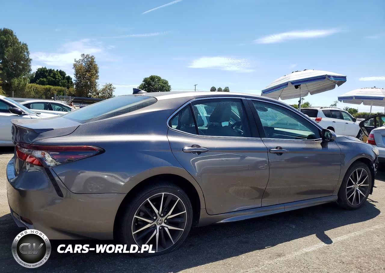 2021 Toyota Camry Se VIN:4T1G11AK1MU539349 - 3