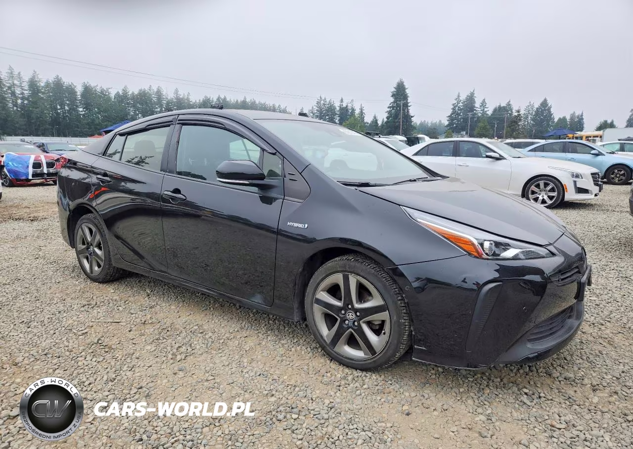 2021 Toyota Prius Xle VIN:JTDKAMFU7M3136623 - 4