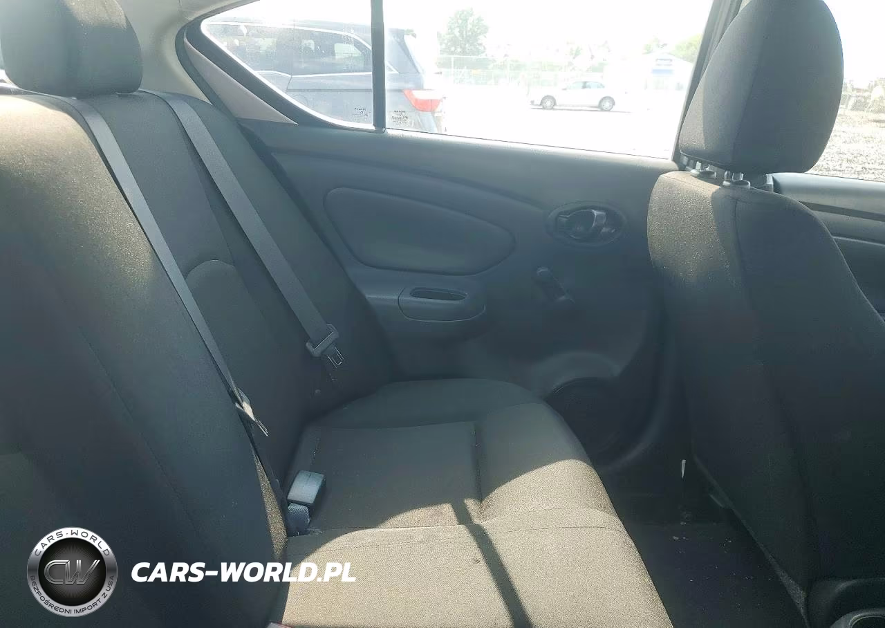 2019 Nissan Versa S Plus VIN:3N1CN7AP8KL840054 - 10