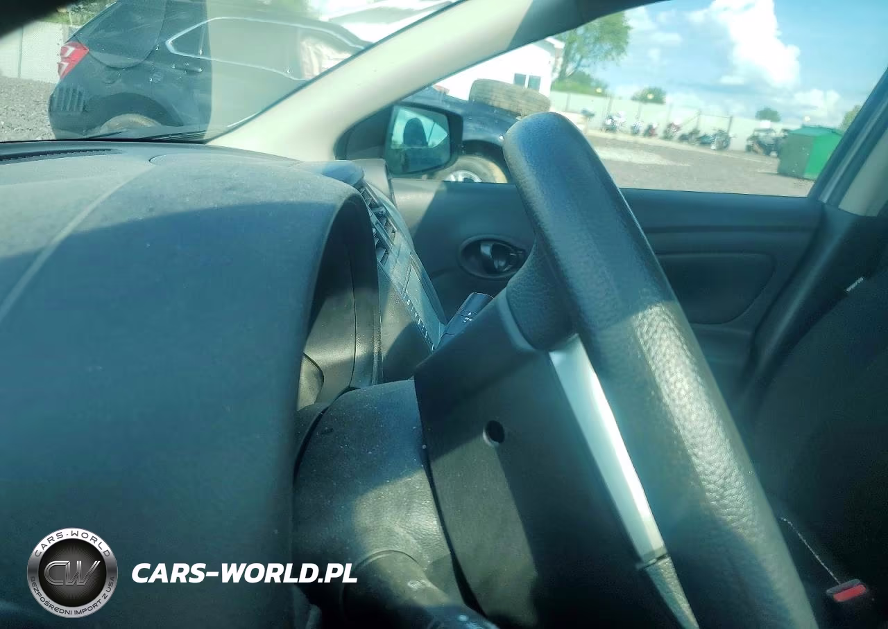 2019 Nissan Versa S Plus VIN:3N1CN7AP8KL840054 - 9