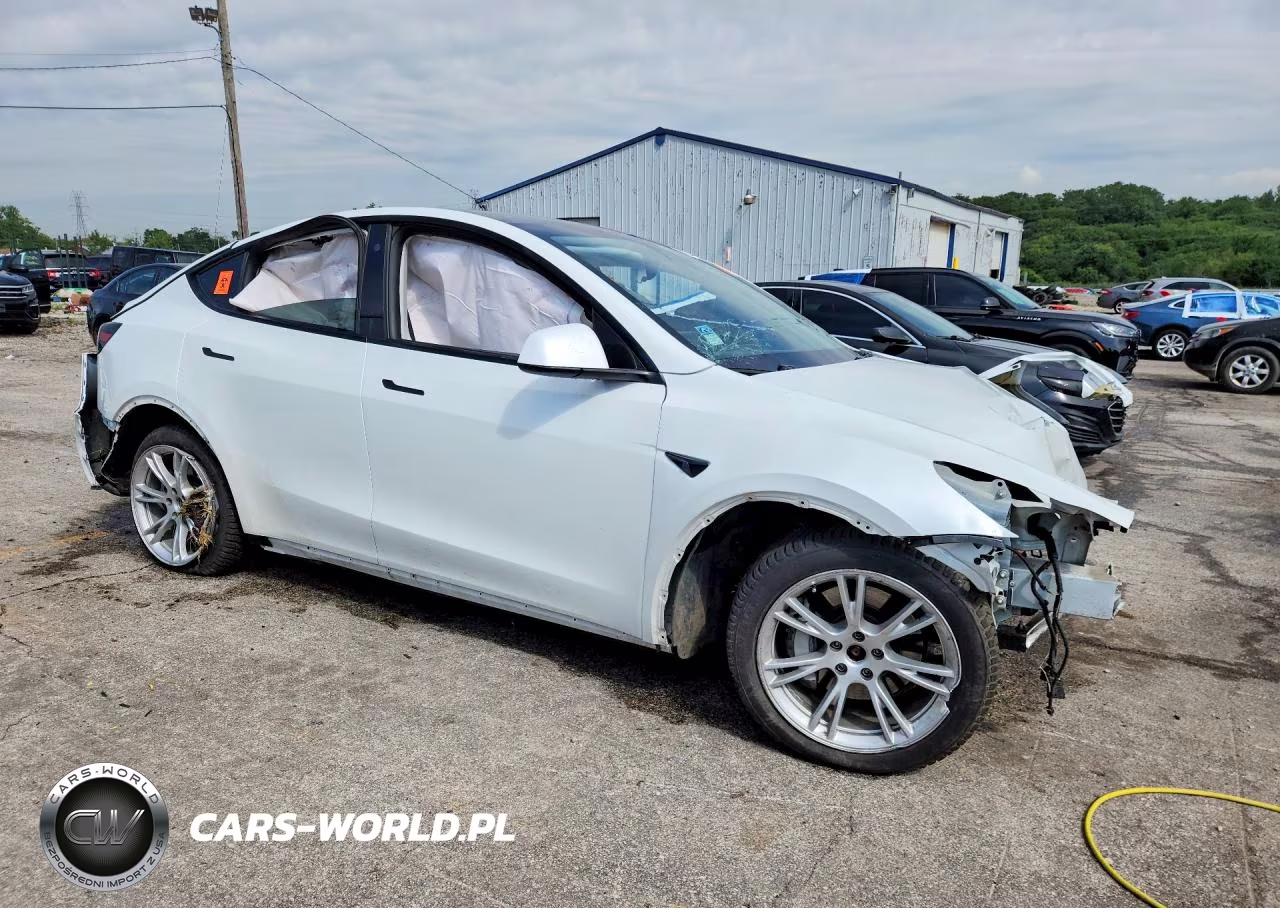 2021 Tesla Model Y VIN:5YJYGDEE9MF270376 - 4