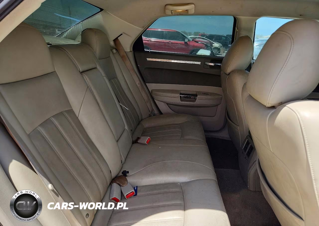 2008 Chrysler 300C VIN:2C3KA63H88H219875 - 10