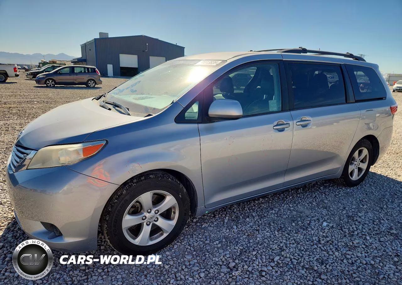 2015 Toyota Sienna Le