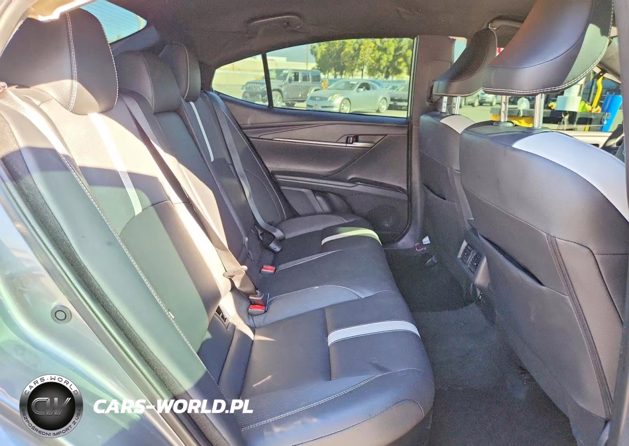 2025 Toyota Camry Se VIN:4T1DAACK7SU620546 - 10
