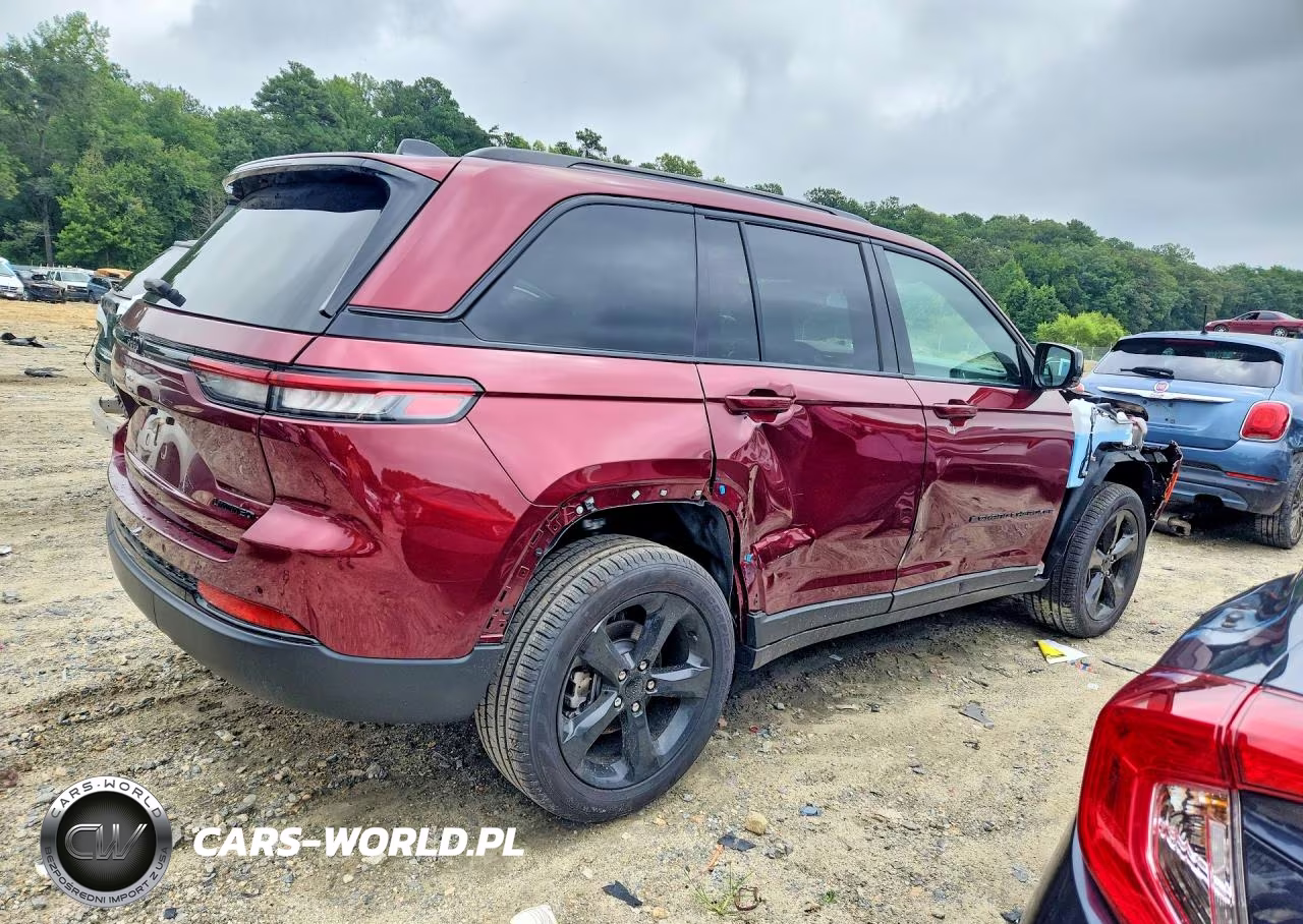 2025 Jeep Grand Cherokee Limited VIN:1C4RJHBG2S8802678 - 3