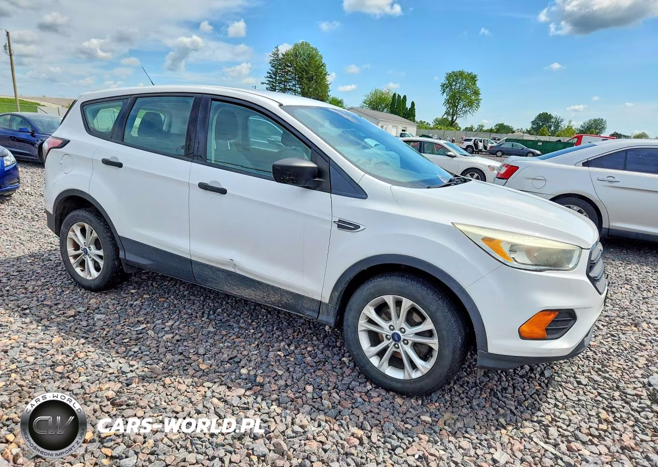 2017 Ford Escape S VIN:1FMCU0F78HUD86768 - 4