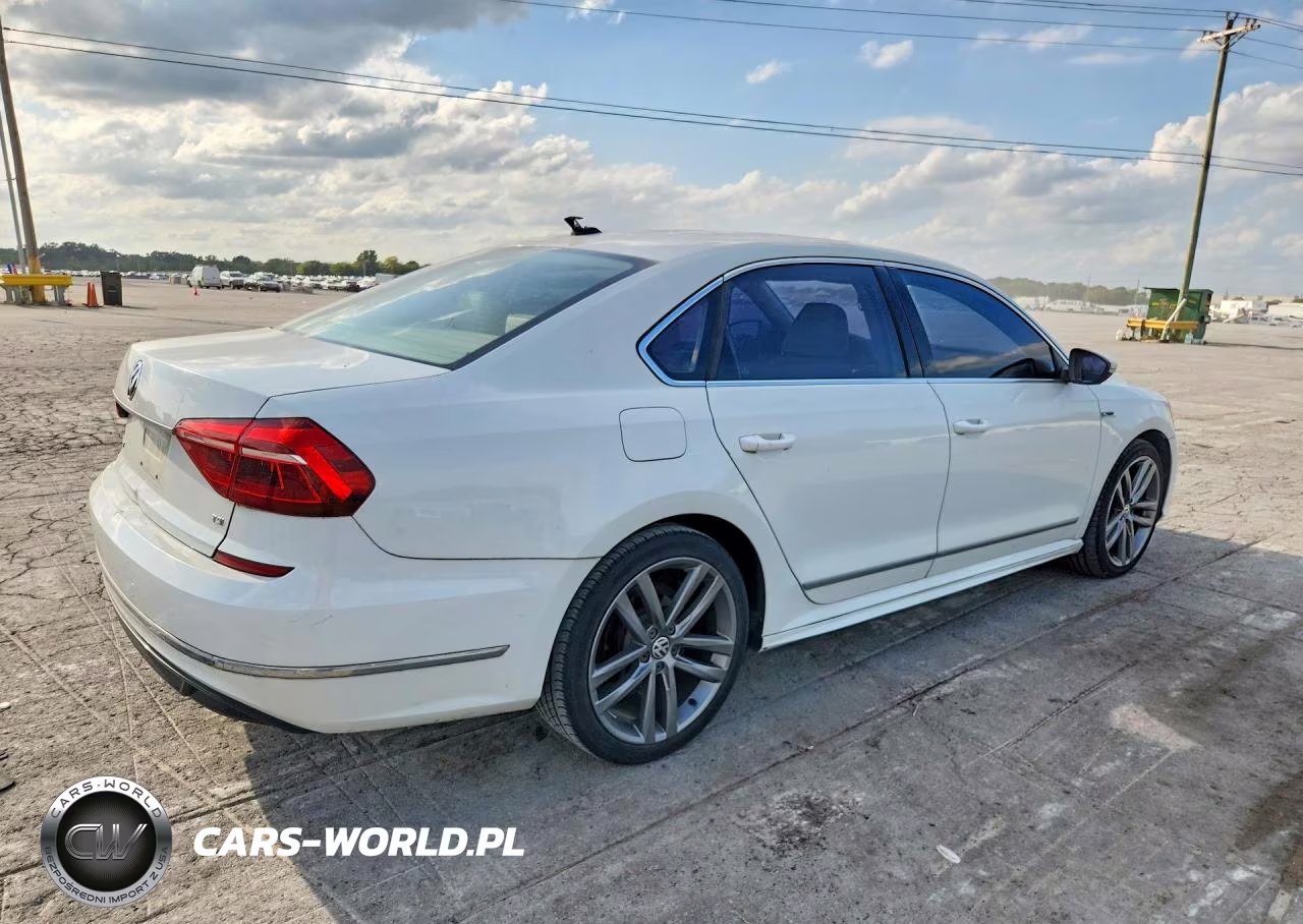2017 Volkswagen Passat R-Line VIN:1VWDT7A3XHC008947 - 3