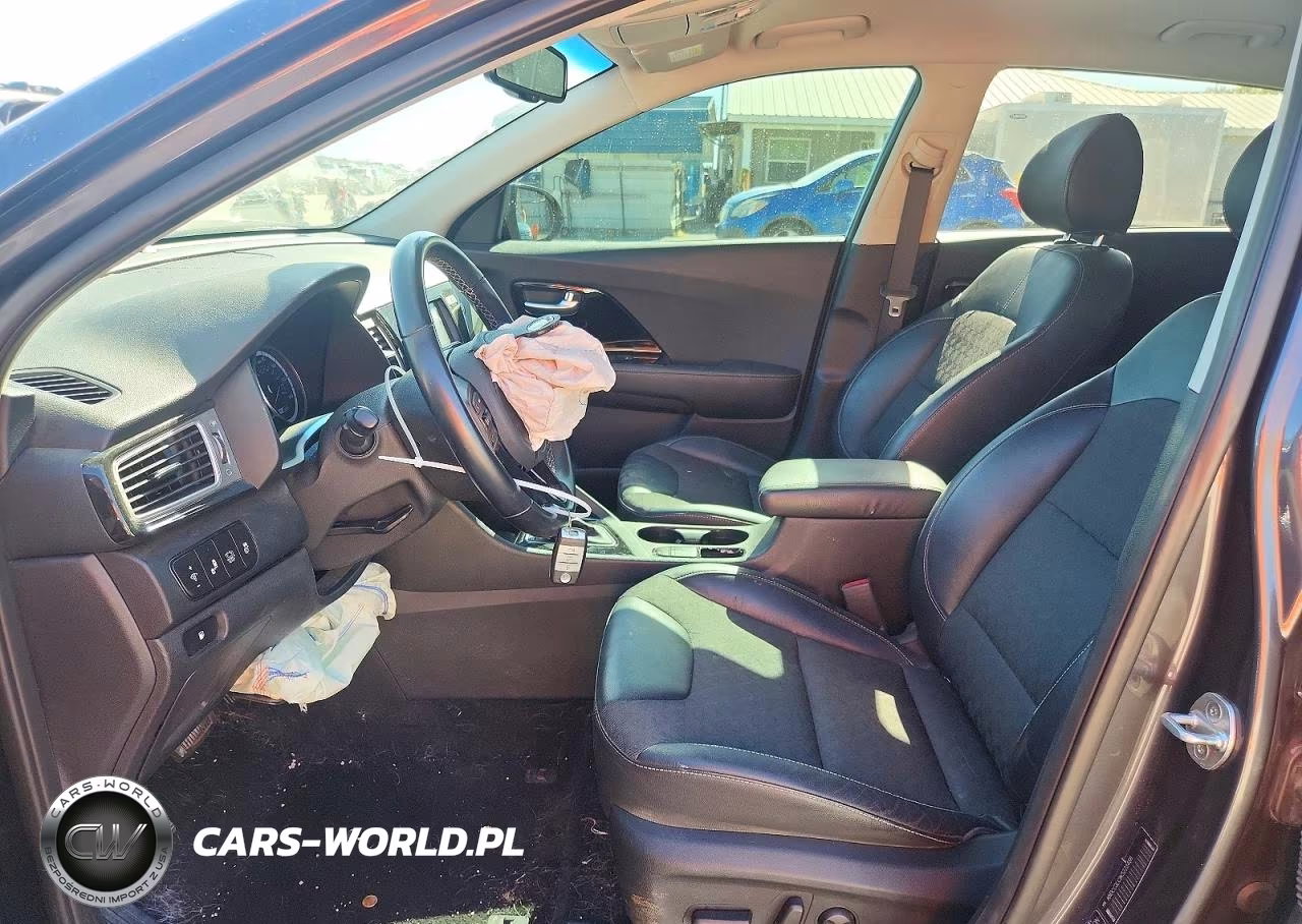 2019 Kia Niro S Touring VIN:KNDCC3LC1K5223486 - 7