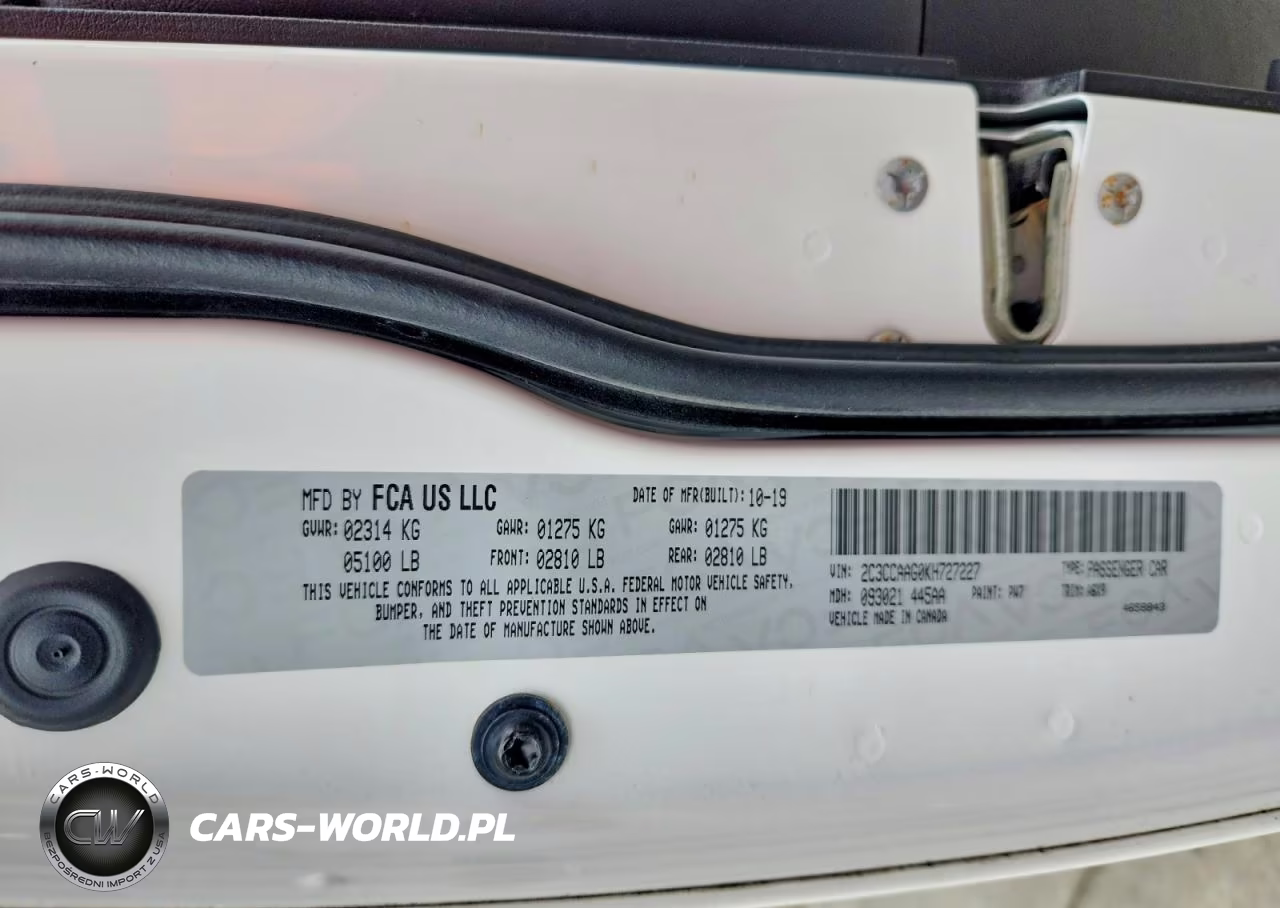 2019 Chrysler 300 Touring VIN:2C3CCAAG0KH727227 - 13