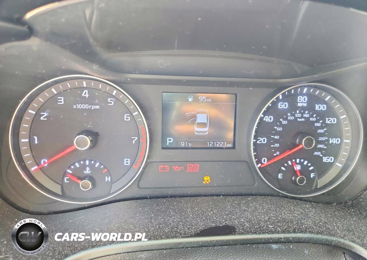 2019 Kia Forte Lxs VIN:3KPF24AD0KE077751 - 9