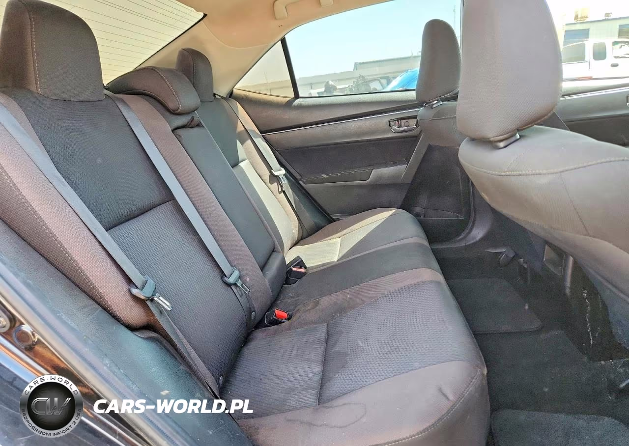 2019 Toyota Corolla Le VIN:5YFBURHE5KP935573 - 10