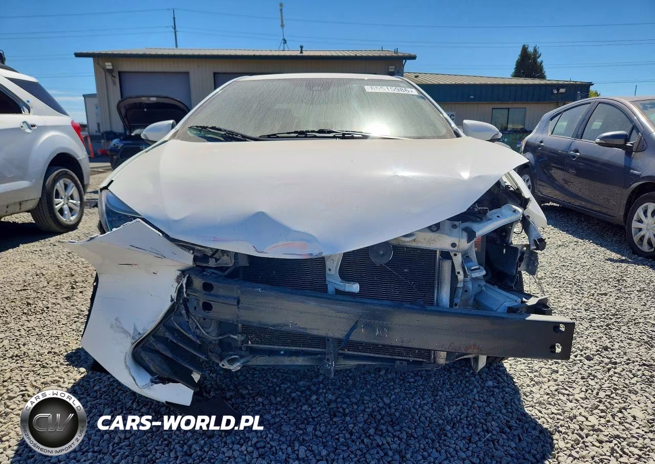 2017 Toyota Corolla Se VIN:2T1BURHE5HC932732 - 5