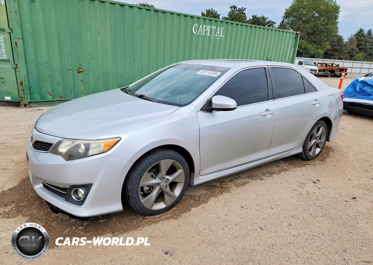 2014 Toyota Camry Se Sport VIN:4T1BF1FK9EU330883 - 1