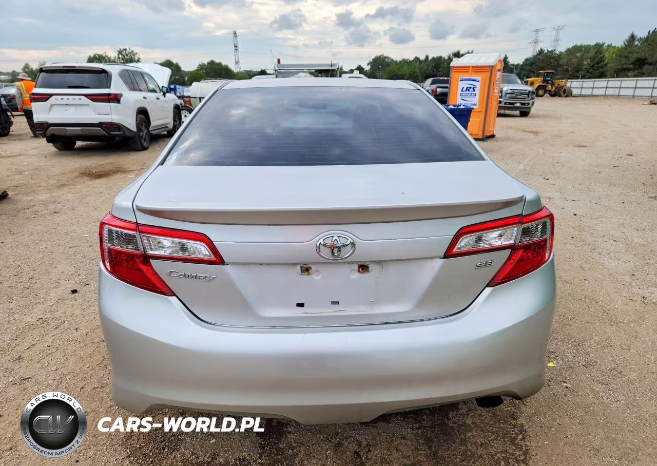 2014 Toyota Camry Se Sport VIN:4T1BF1FK9EU330883 - 6