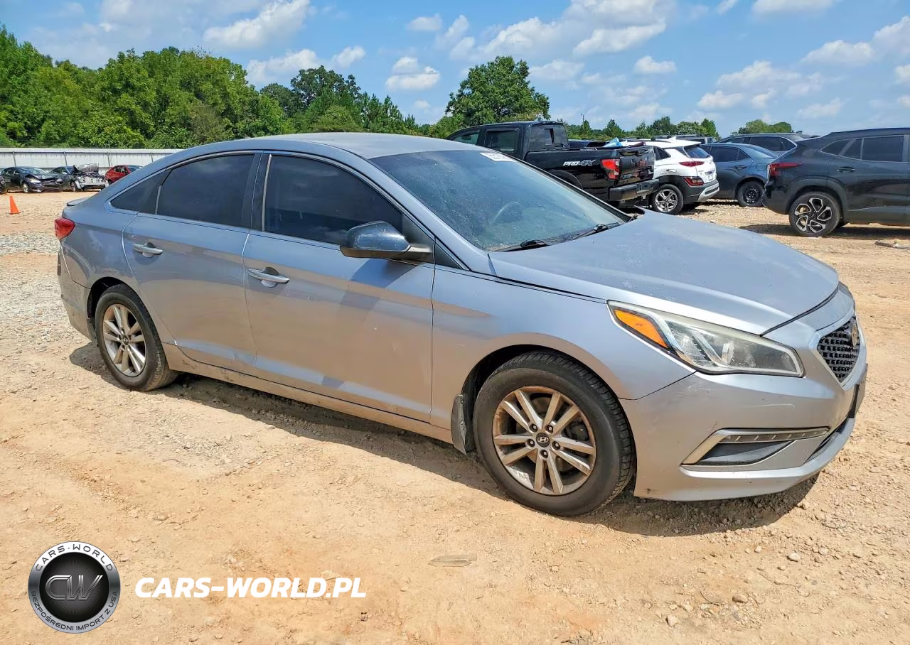 2015 Hyundai Sonata Se VIN:5NPE24AF0FH210815 - 4