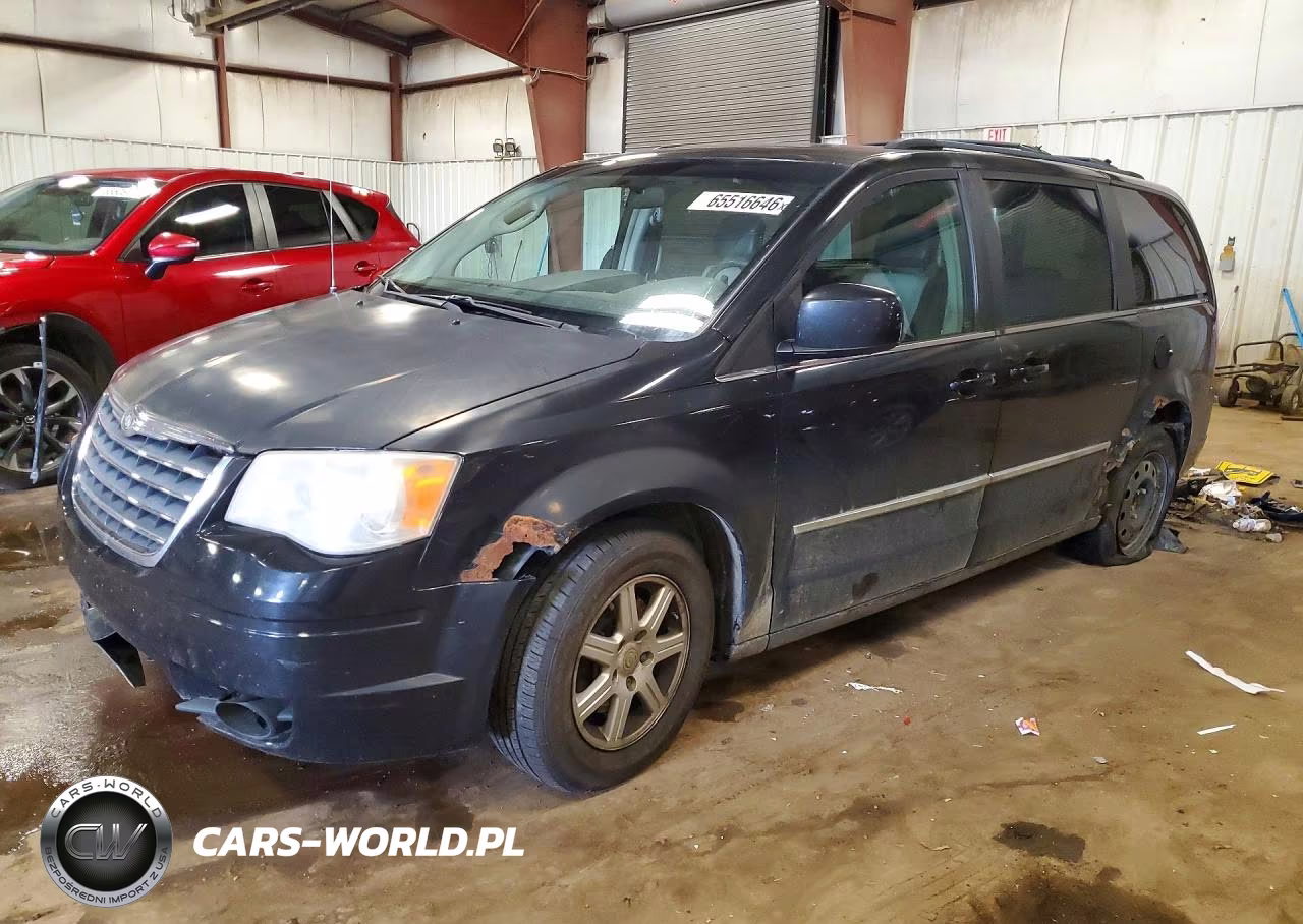 2010 Chrysler Town & Country Touring Plus