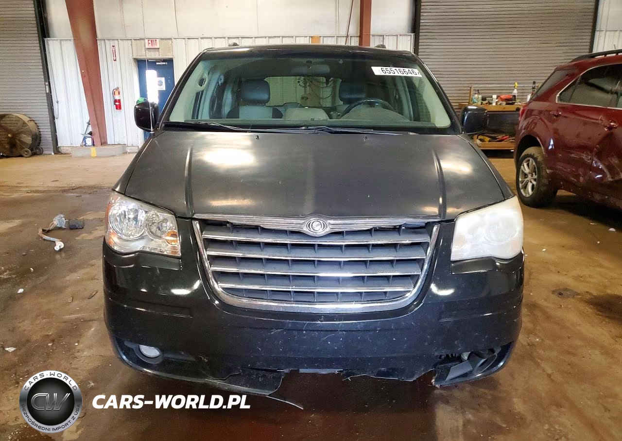 2010 Chrysler Town & Country Touring Plus VIN:2A4RR8D1XAR422809 - 5