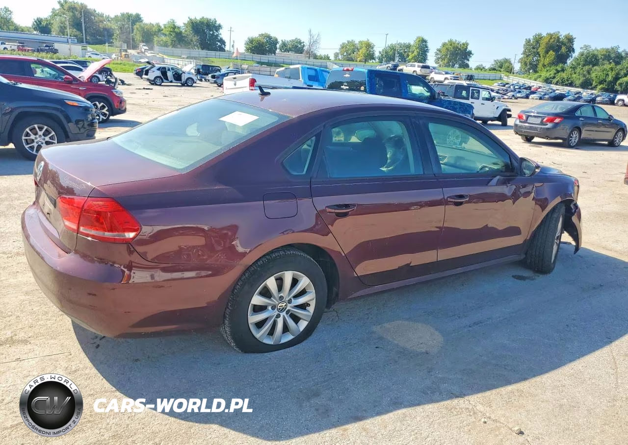 2012 Volkswagen Passat S VIN:1VWAH7A30CC039119 - 3