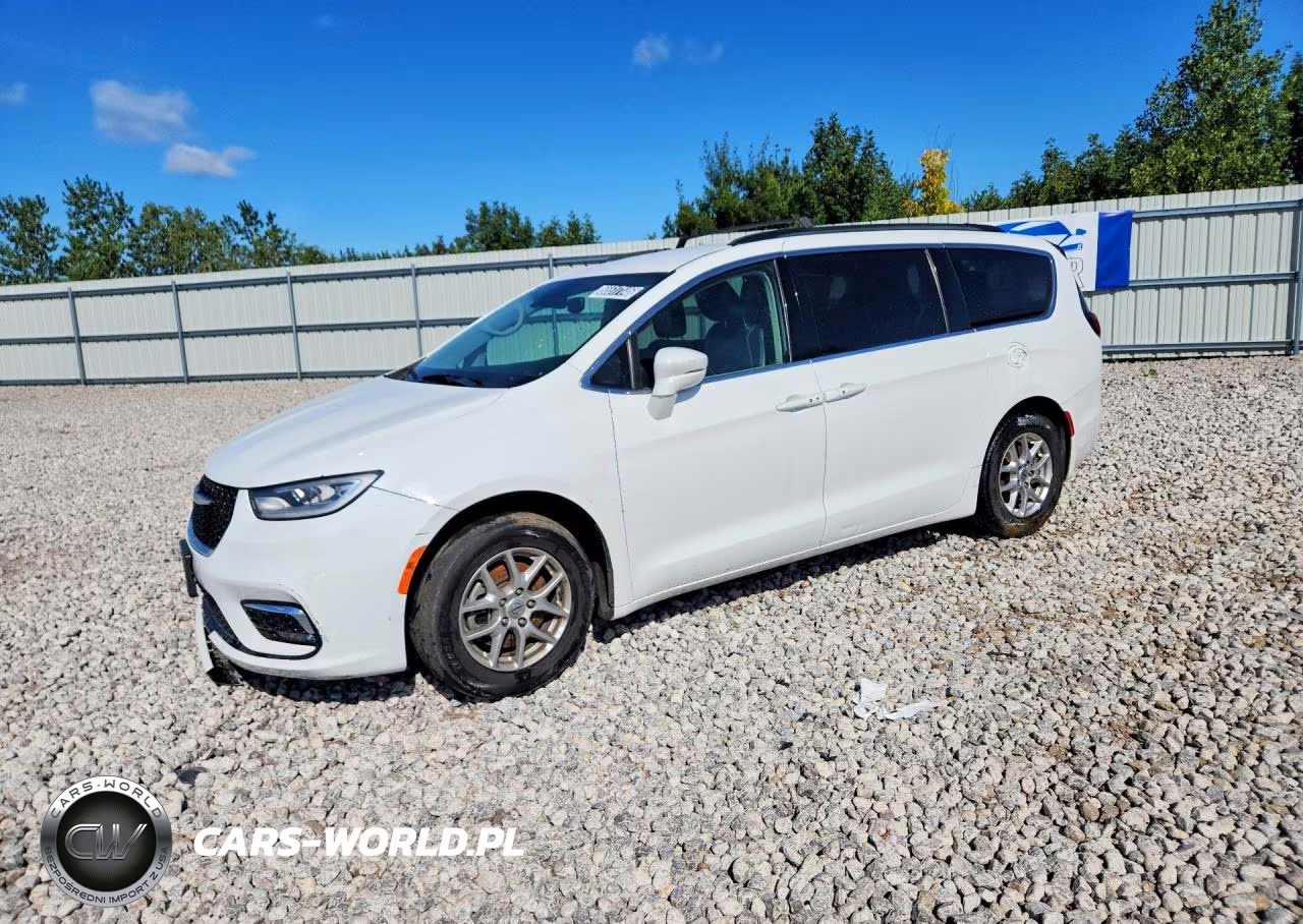 2022 Chrysler Pacifica Touring L VIN:2C4RC1BG3NR117793 - 1