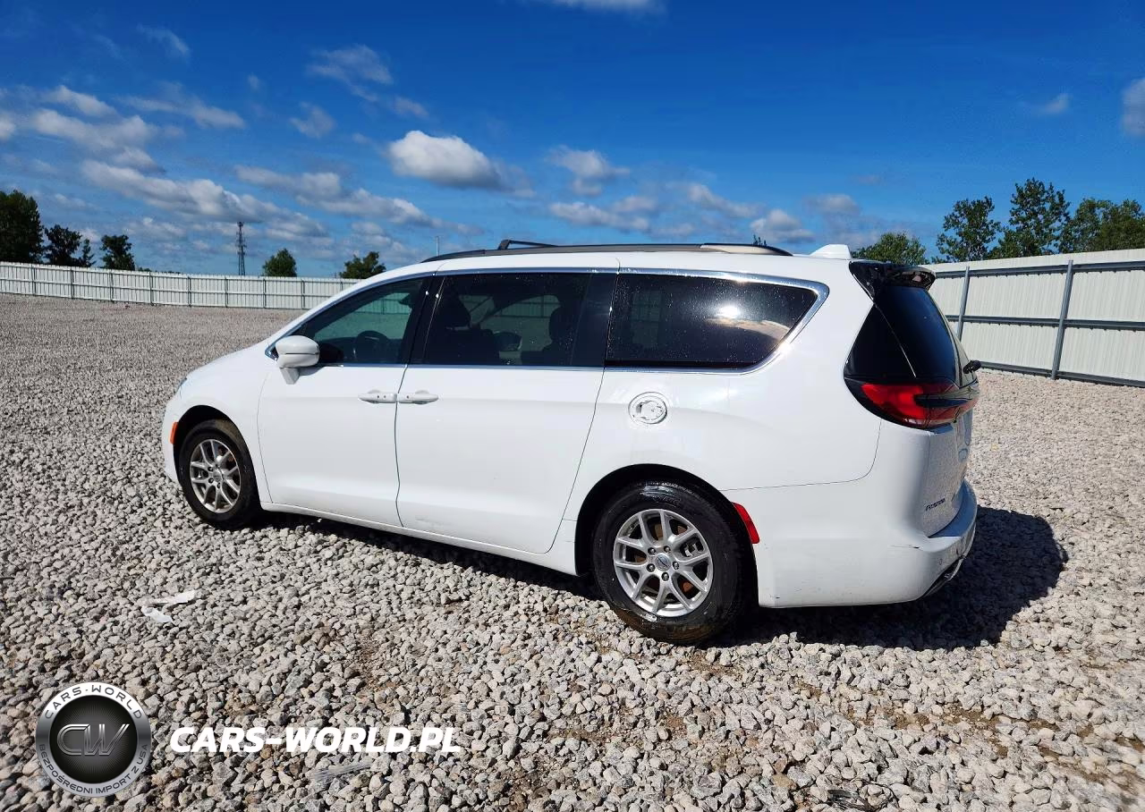 2022 Chrysler Pacifica Touring L VIN:2C4RC1BG3NR117793 - 2