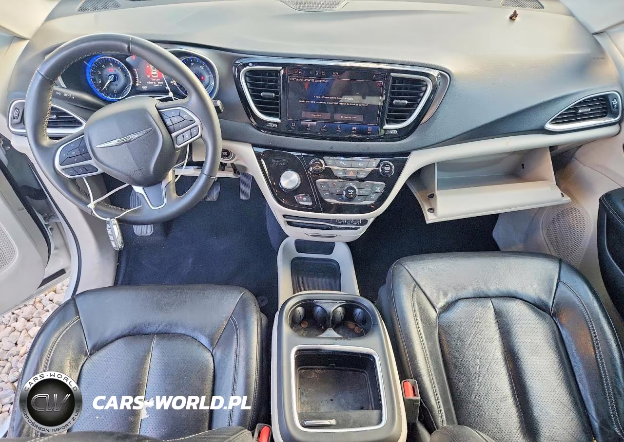2022 Chrysler Pacifica Touring L VIN:2C4RC1BG3NR117793 - 8