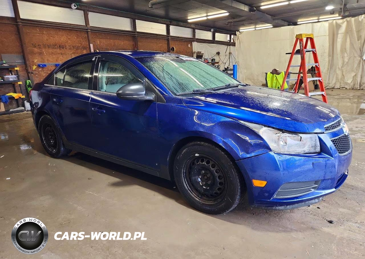 2012 Chevrolet Cruze Ls VIN:1G1PD5SH2C7343075 - 4