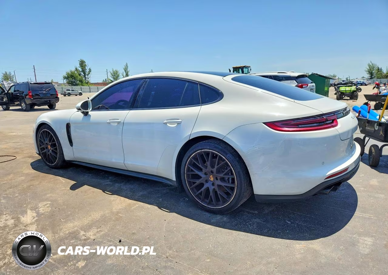 2018 Porsche Panamera 4 VIN:WP0AA2A70JL119319 - 2