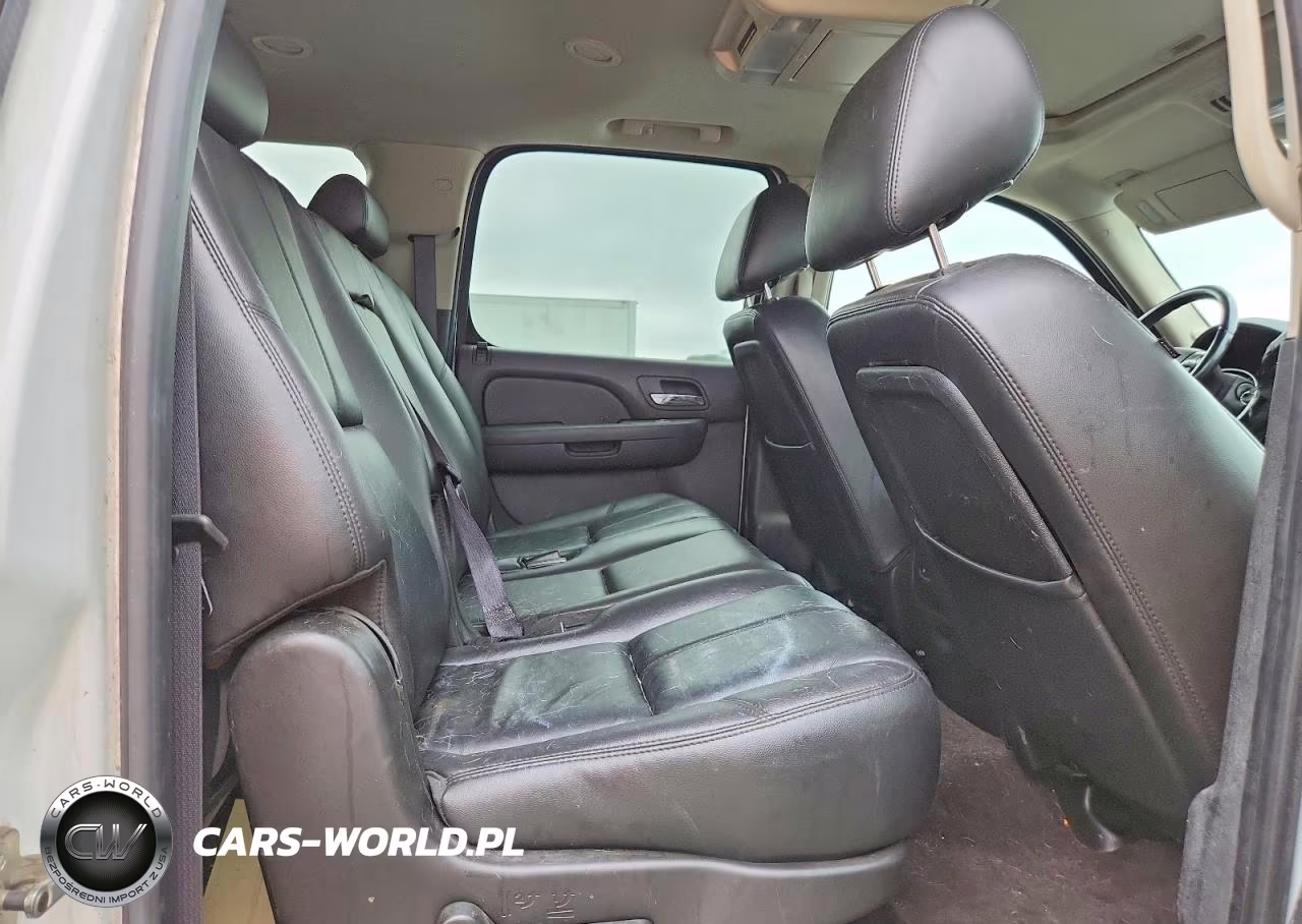 2010 Chevrolet Suburban K1500 Lt VIN:1GNUKJE30AR292340 - 11